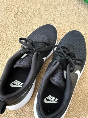 Nike Black and White Golf Sneakers LIKE NEW